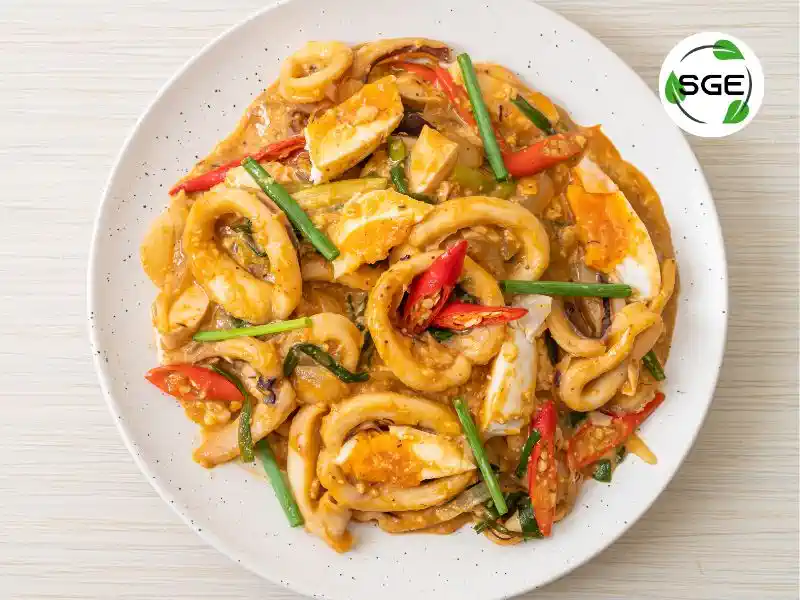 ปลาหมึกผัดไข่เค็ม เมนูไข่ อร่อย