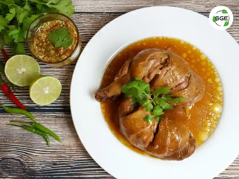 เมนูกับข้าว ไก่ต้มน้ำปลา