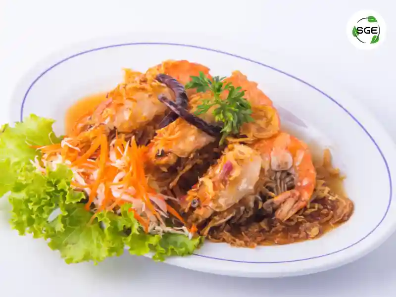 เมนูกับข้าว กุ้งทอดซอสมะขาม