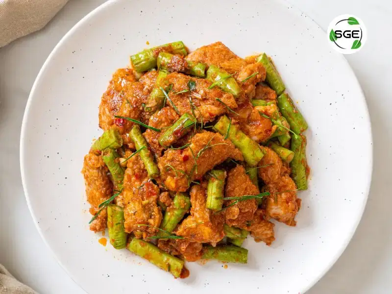 ข้าวผัดพริกแกง วิธีทำ สูตร เมนูข้าว เมนูอาหาร 