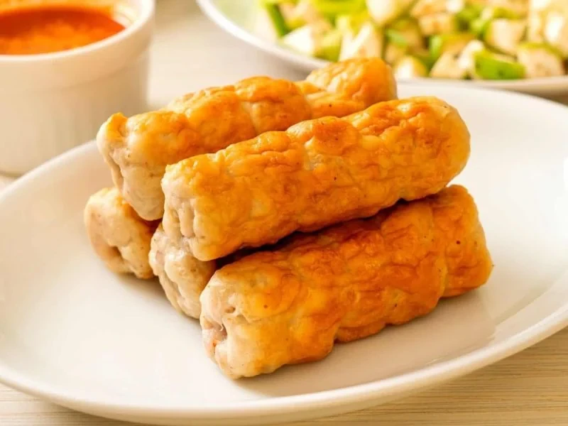 แหนมเนือง