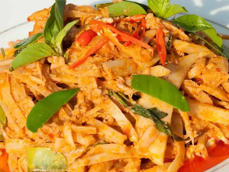 ผัดเผ็ดไก่