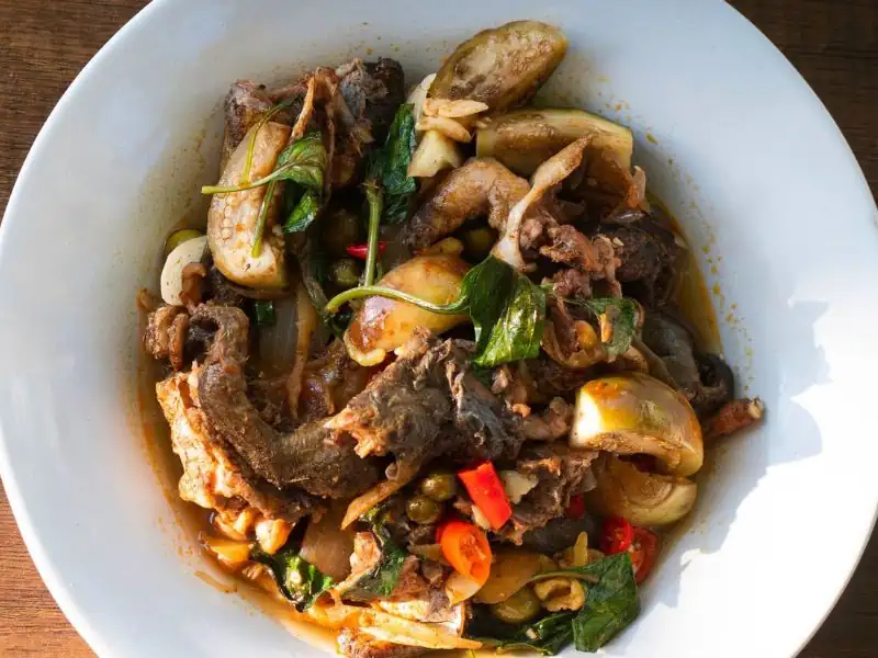 ผัดเผ็ด