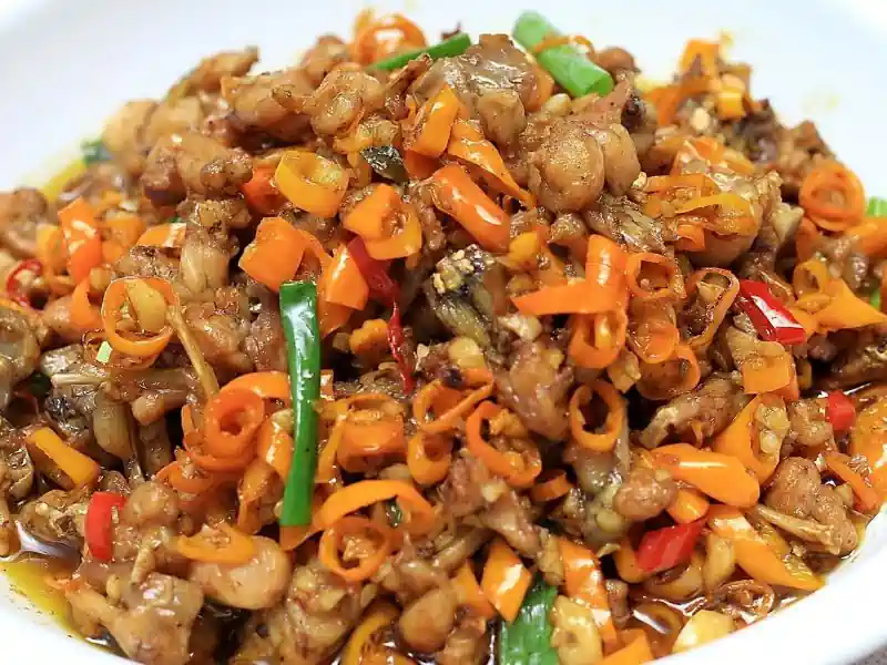 ผัดเผ็ดกบ