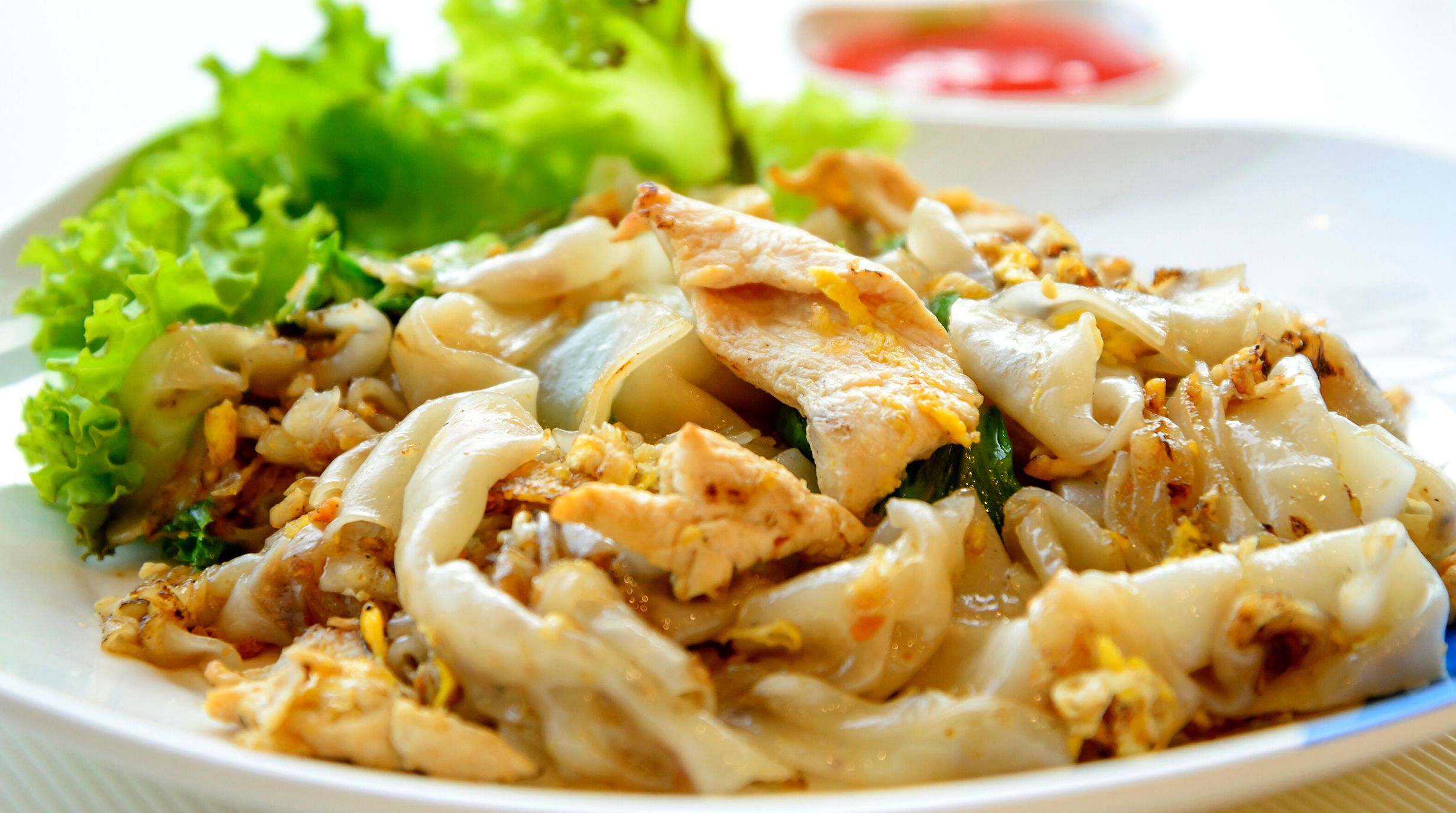 ก๋วยเตี๋ยวคั่วไก่