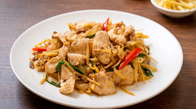 ไก่ผัดขิง เมนูผัด
