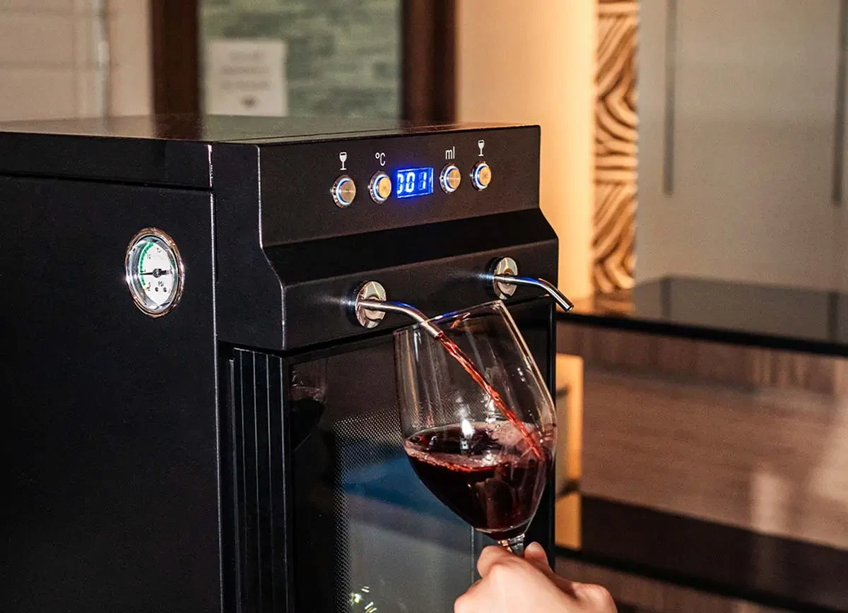 Feature Wine Feeder 4 Step
