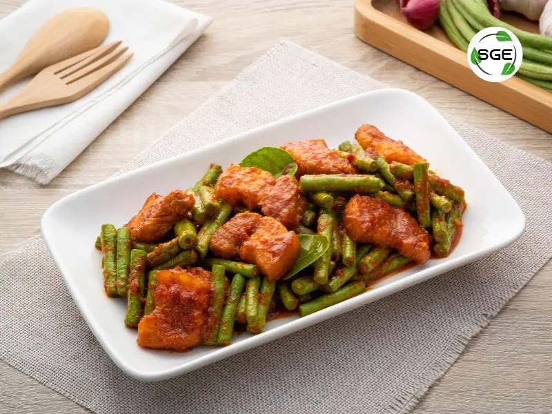 ผัดพริกแกง หมูใส่ถั่วฝักยาว วิธีทำ แจกสูตร