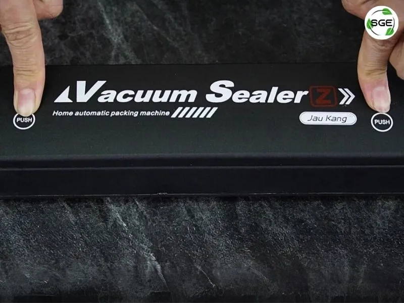 วิธีใช้เครื่องซีลสูญญากาศ VacuumSealerZ