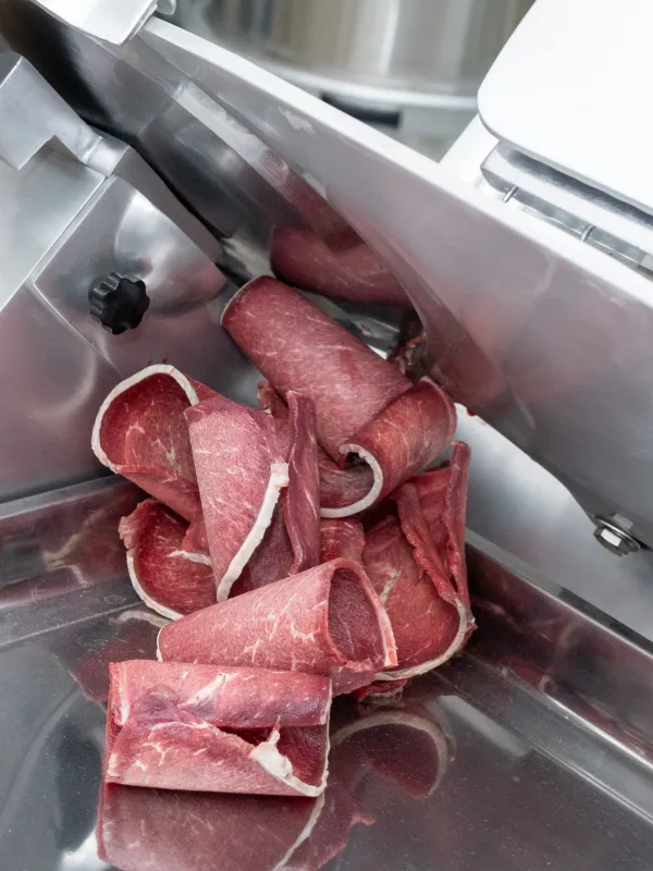ทดลองสไลด์เนื้อ ด้วยเครื่องสไลด์หมู อัตโนมัติ รุ่น MSA14-STAND ใบมีด 14 นิ้ว ทดลองสไลด์เนื้อ ด้วยเครื่องสไลด์หมู อัตโนมัติ รุ่น MSA14-STAND ใบมีด 14 นิ้ว