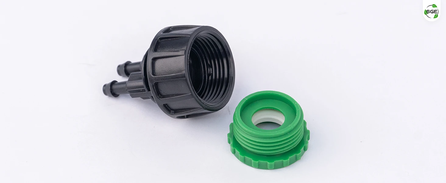 ภาพสินค้าจริง 03 ข้อต่อก๊อกน้ำกับสายไมโคร แบบขันเกลียว ออก 2 ทาง สำหรับสายไมโคร 4/7, 5/7