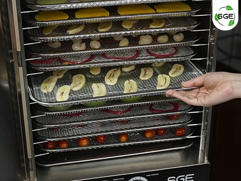 วิธีใช้งาน ตู้อบลมร้อน 32 ถาด รุ่น ECO ขั้นตอนการนำถาดเข้าตู้อบลมร้อน วิธีใช้งาน ตู้อบลมร้อน 32 ถาด รุ่น ECO ขั้นตอนการนำถาดเข้าตู้อบลมร้อน