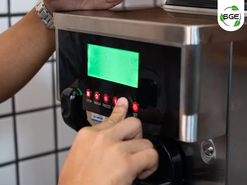 วิธีการใช้งาน เครื่องเครื่องทําไอศครีม Soft Serve ขั้นตอนกดปุ่ม WASH