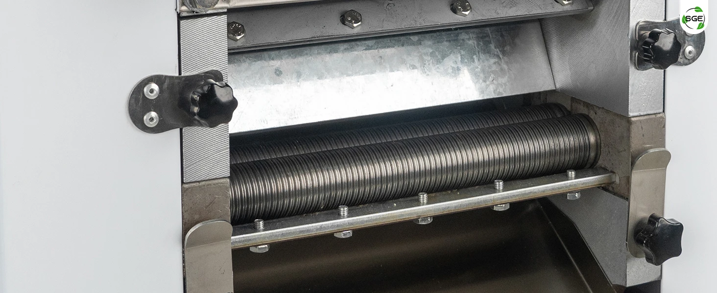 ภาพสินค้าจริง 01 ใบมีดเครื่องทำเส้นบะหมี่ รุ่น NDM