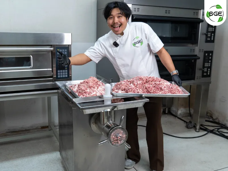 เตรียมอุปกรณ์และวัตถุดิบ เตรียมอุปกรณ์และวัตถุดิบ