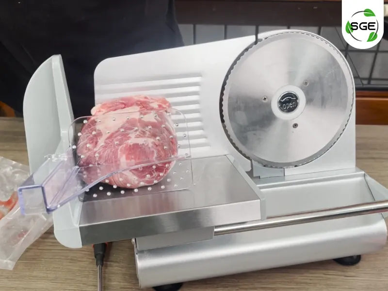 วิธีการใช้งาน เครื่องสไลด์หมู กึ่งอัตโนมัติ MS7 ขั้นตอนที่3