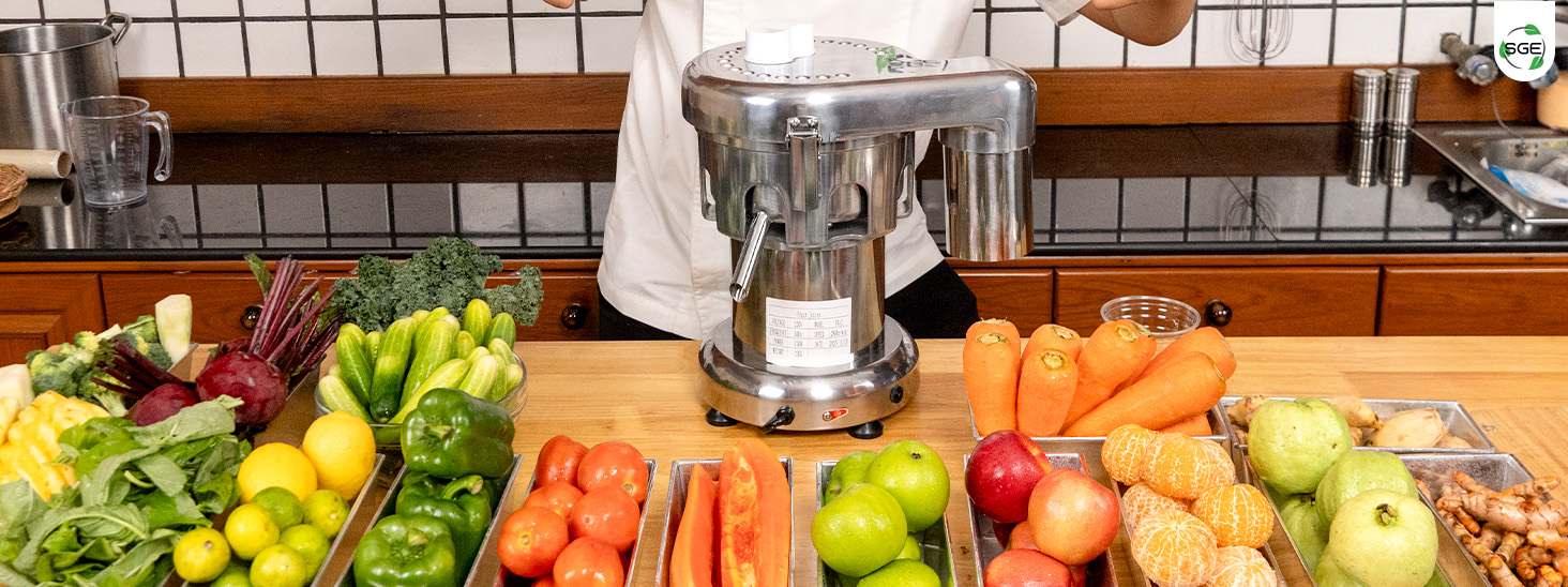 ภาพถ่ายสินค้าจริง ตัวเครื่อง ของเครื่องคั้นน้ำผลไม้แยกกาก FJI370